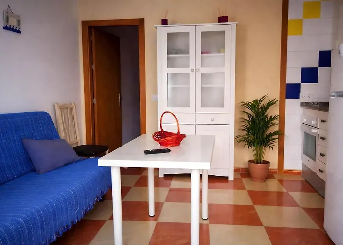 Trafalgar Con Aire Acondicionado Solo Reservamos A Parejas Апартаменти